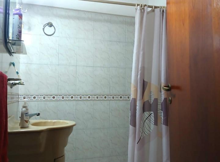 VENTA Bº RIVADAVIA AMBROSIO FUNES 2216 CASA 4 A 5 DORMITORIOS + GALPÓN  2