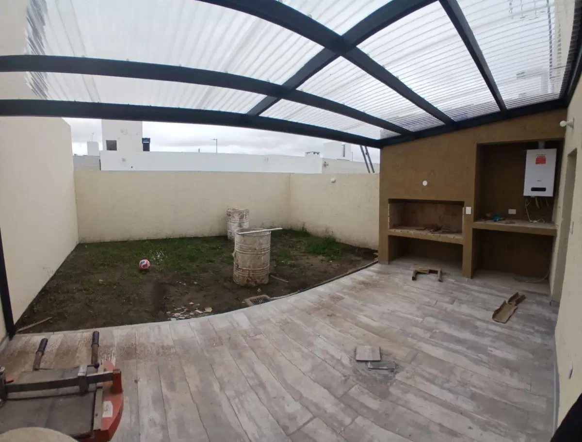 ALQUILER Bº RINCONES DE MANANTIALES 3 DOR 3 BAÑOS FRENTE A PLAZA MZA 65 L25A 2