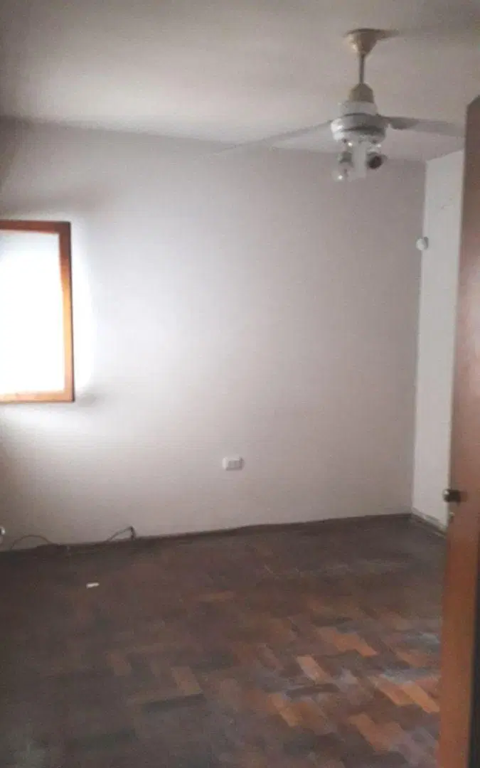 VENTA Bº JOSE I DIAZ 1 SECCIÓN MORALES ALBORNOZ 2988 2 DOR PATIO Y GARAJE 4