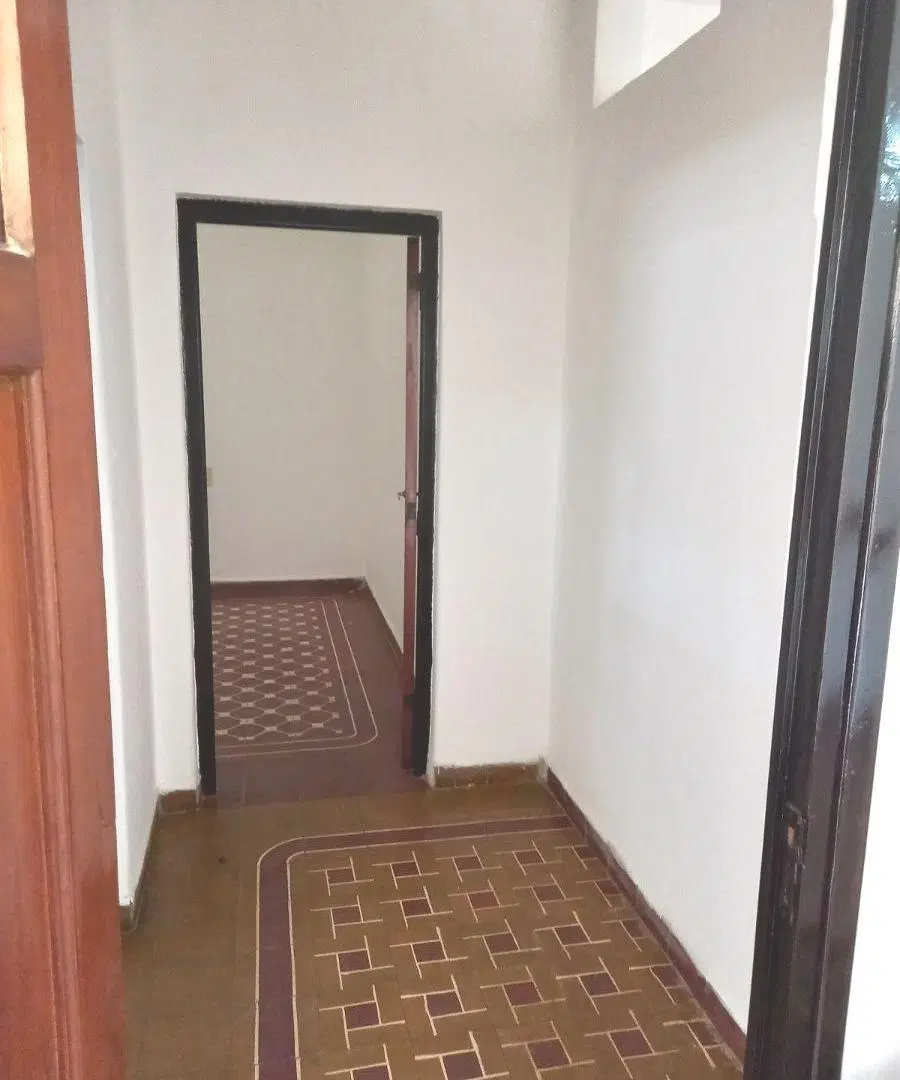VENTA Bº TALLERES SUR CARLOS GERVASONI 2525 CASA 2 DOR PATIO Y GARAJE 5