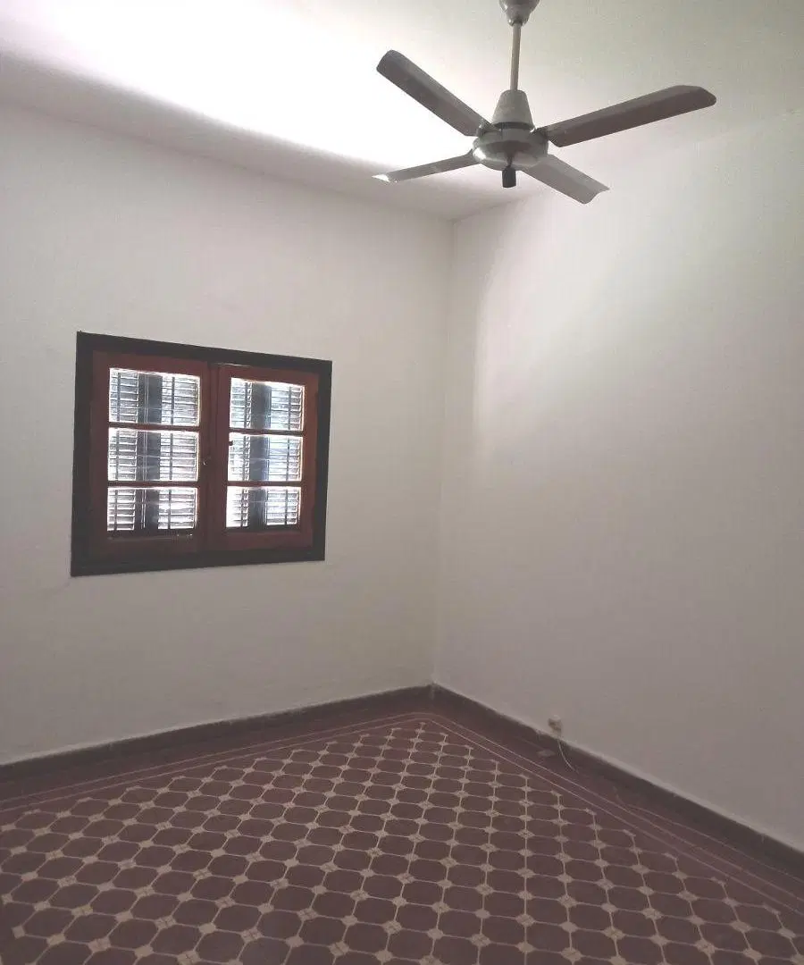 VENTA Bº TALLERES SUR CARLOS GERVASONI 2525 CASA 2 DOR PATIO Y GARAJE 4