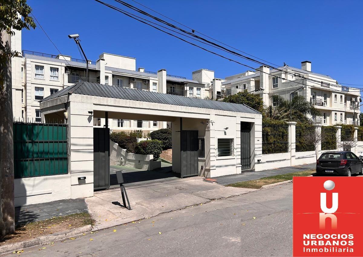 VENTA APTO PERMUTA Bº PRIVADO HOUSING SUREÑO 1 DOR BALCÓN CON ASADOR Y COCHERA