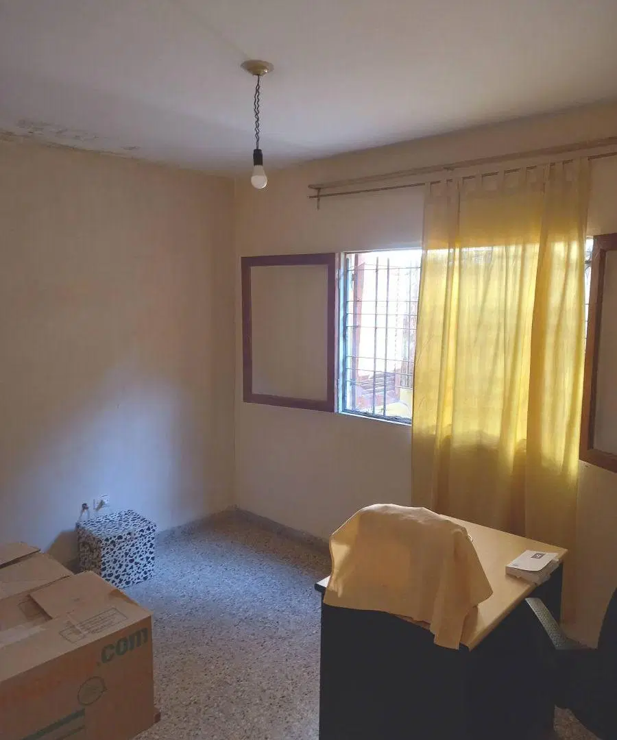 REMATE PRÓXIMO LIQUIDO VENTA Bº SAN CARLOS PAZ 2654 CASA 4 DORMITORIOS + 3 BAÑOS 4
