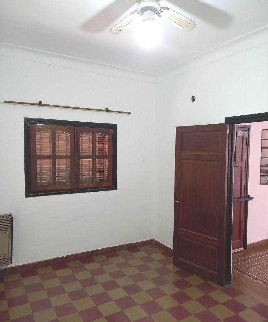 Foto de VENTA Bº TALLERES SUR CARLOS GERVASONI 2525 CASA 2 DOR PATIO Y GARAJE, imagen 4