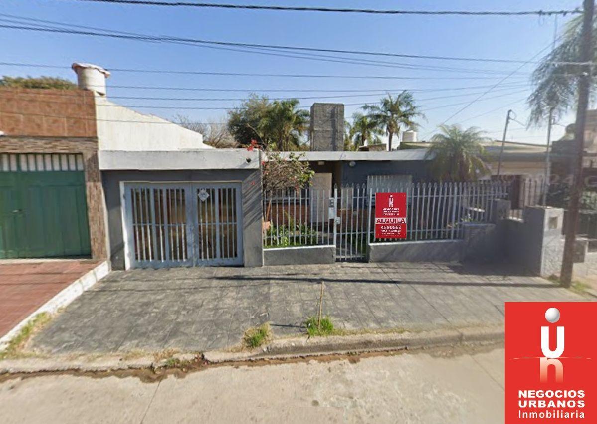Foto de ALQUILER Bº RIVADAVIA AMBROSIO FUNES 1918 3 DOR + GARAJE + QUINCHO +, imagen 1