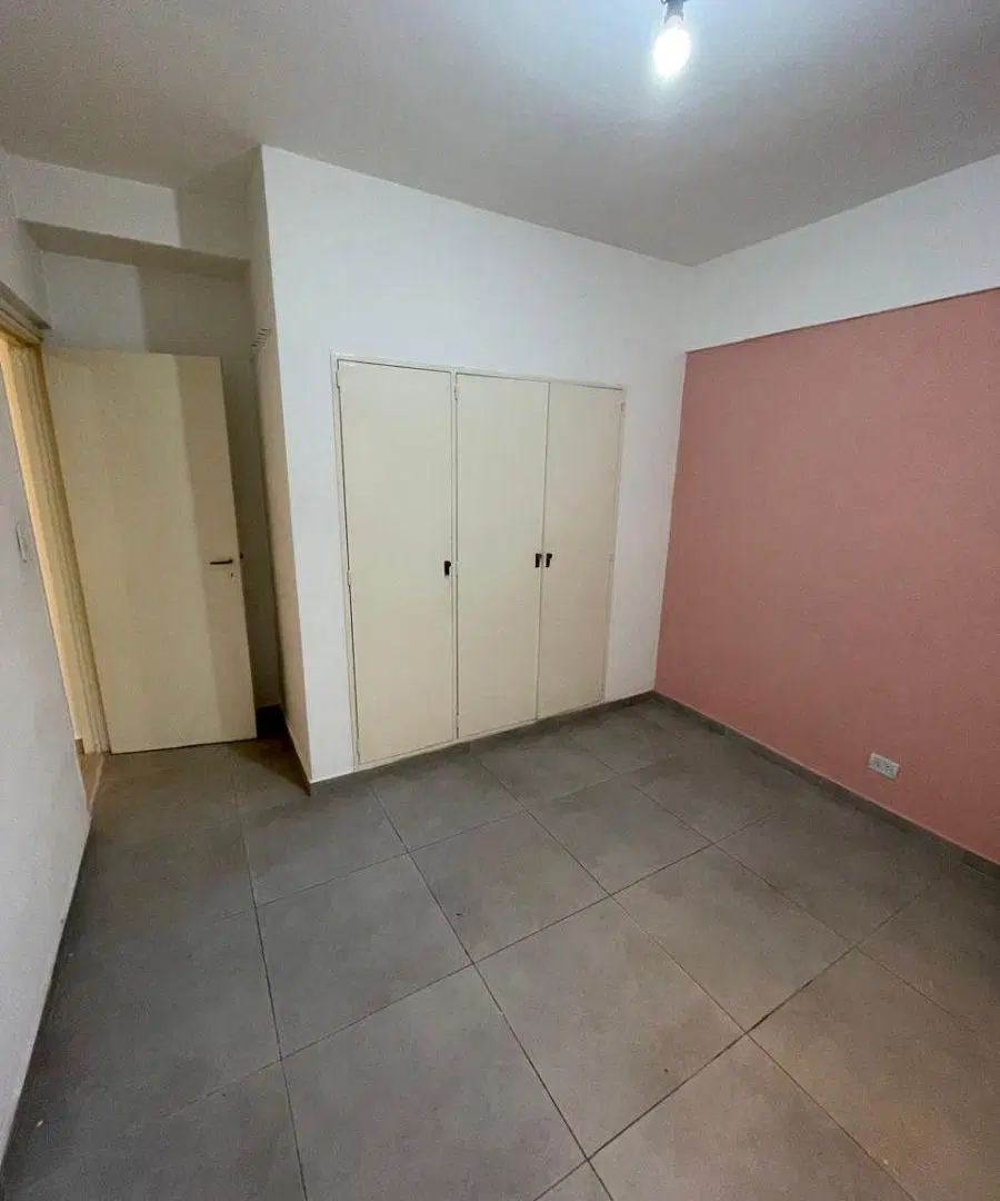Dpto 2 ambientes. Muy Luminoso. Zona Villa Luro. OPORTUNIDAD 5