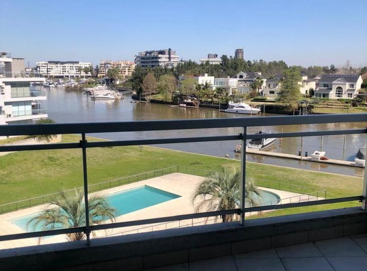 Alquiler Departamento en  Ribera Nordelta - Inmejorable vista al río. 1
