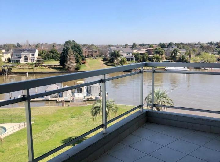 Alquiler Departamento en  Ribera Nordelta - Inmejorable vista al río. 4