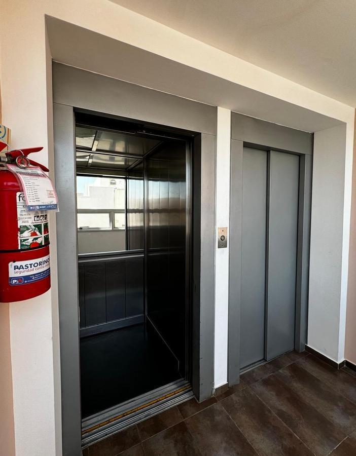 Venta Depto 2 Dorm. 2 Baños Alta Cordoba 2