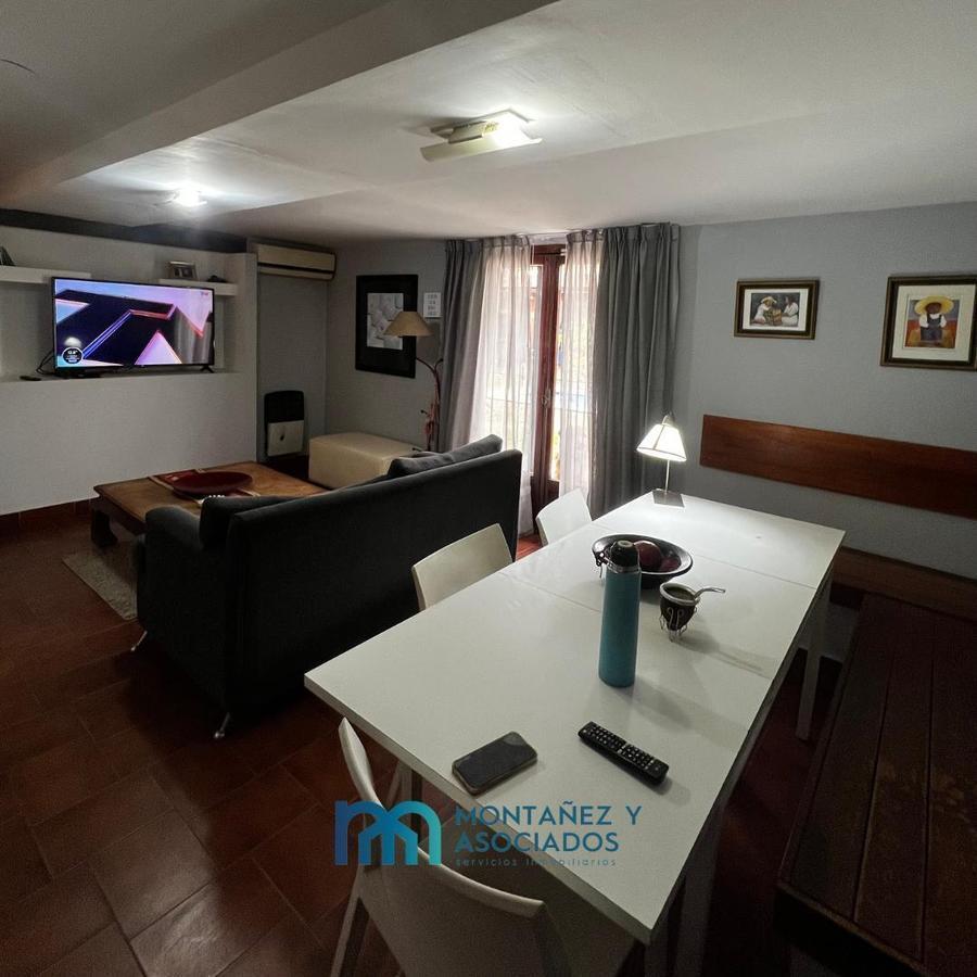 Casa en Venta 3 Dorm. + Escritorio + Departamento 1