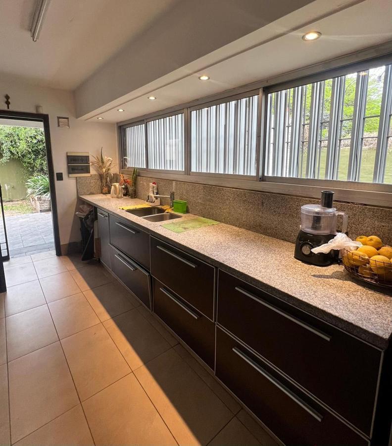 Casa en Venta de Una Sola Planta, 3 Dorm. 4
