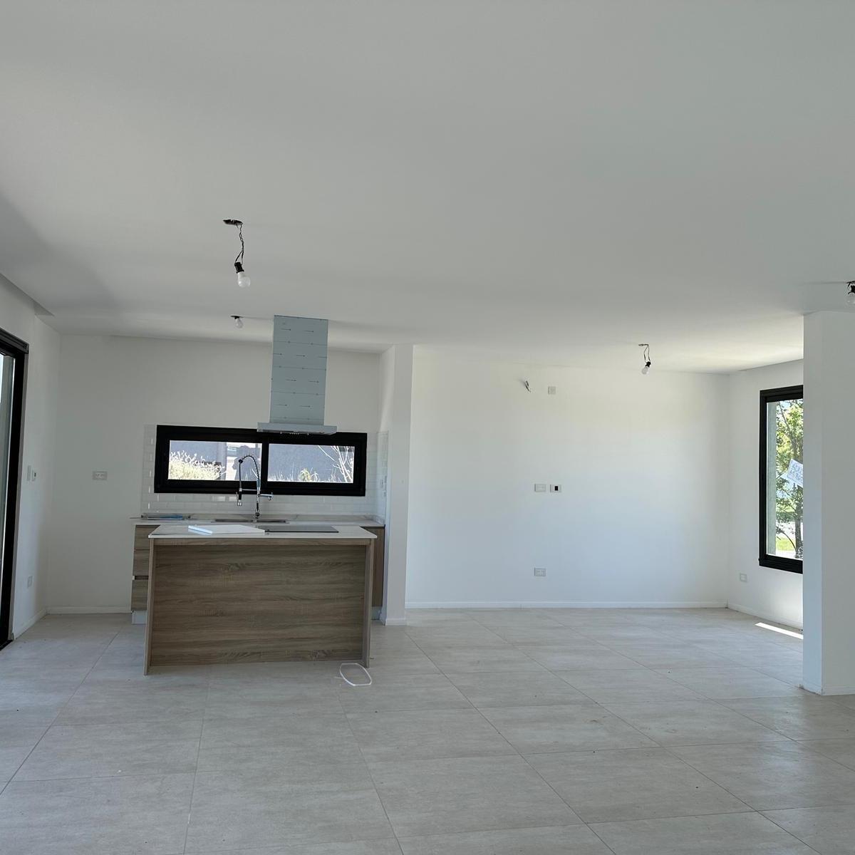 CASA VENTA SAN SEBASTIAN A LA LAGUNA AREA 11