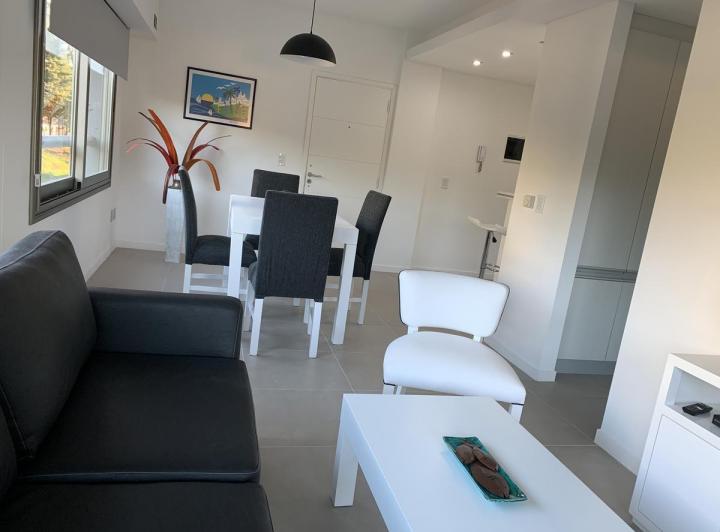 Foto de ALQUILER TEMPORARIO DEPARTAMENTO 2 ambientes Pinamar., imagen 4