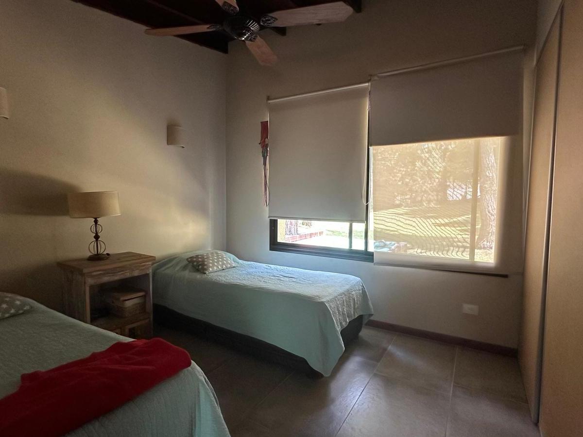 Venta Casa 6 Ambientes en Costa Esmeralda Barrio Deportivo II 5