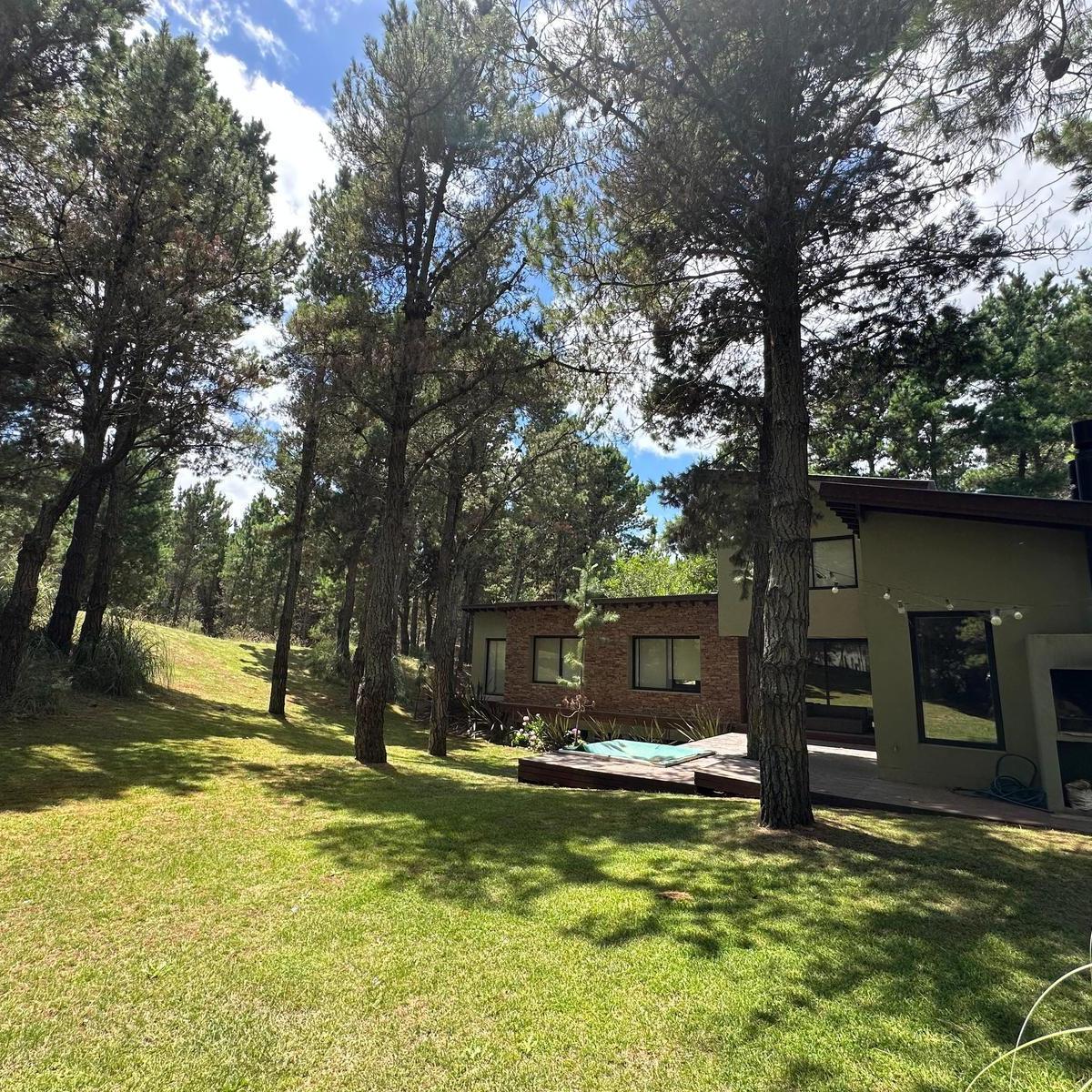 Venta Casa 6 Ambientes en Costa Esmeralda Barrio Deportivo II 5