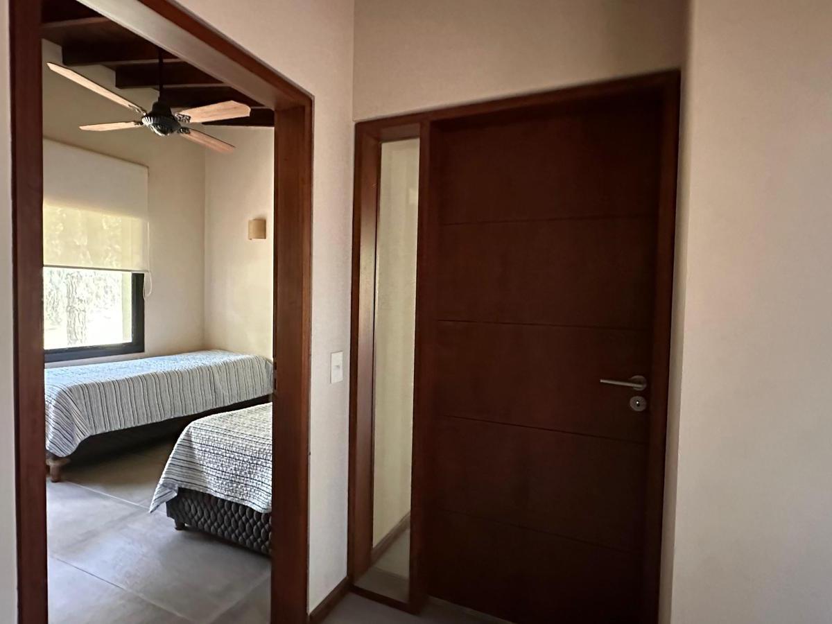 Venta Casa 6 Ambientes en Costa Esmeralda Barrio Deportivo II 2