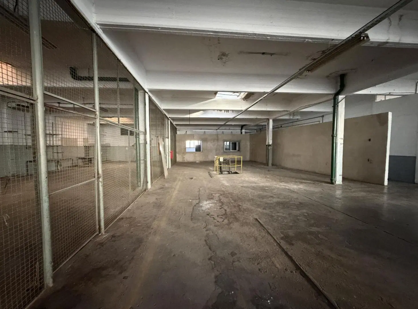 ALQUILER DEPOSITO 2000 M2 MUNRO 3
