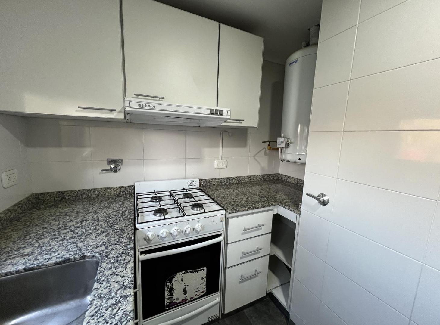 Foto de VENTA LOFT, 2 AMBIENTES CON COCHERA EN VERDI 57, PILAR, imagen 3