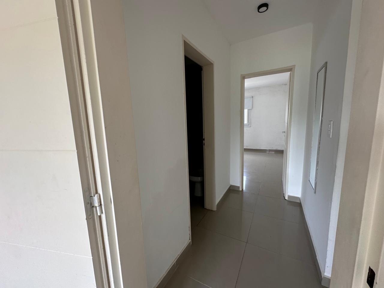 Foto de ALQUILER DUPLEX CON JARDIN, 3 Ambientes, en Barrio Privado Springpark, imagen 4