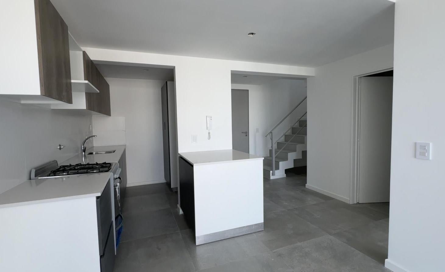 Foto de ALQUILER DEPARTAMENTO GO QUARTZ 2 AMB Y MEDIO CON TERRAZA, imagen 2