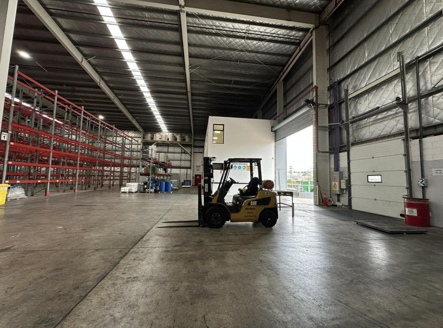 Foto de ALQUILER DEPOSITO 4700 M2 PARQUE INDUSTRIAL PILAR, imagen 2