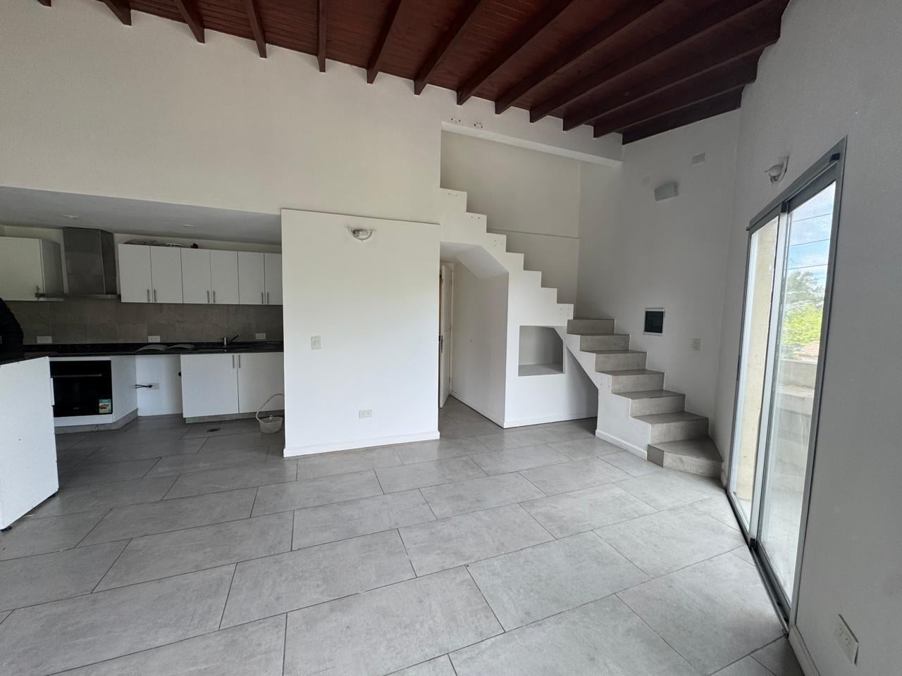 Foto de Alquiler Duplex de 2 ambientes en Del Viso. Apto Profesional, imagen 5