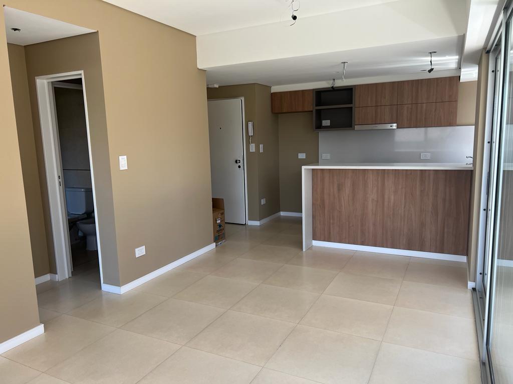 Foto de ALQUILER DEPARTAMENTO DE 2 AMBIENTES EN LANUS OESTE. EXCELENTE ZONA, imagen 1