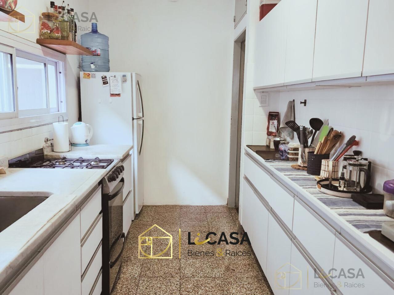 Foto de Venta Departamento 3 Dormitorios - Terraza - Cochera - Dep. de Servicio, imagen 2