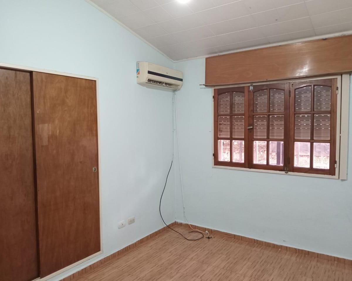 Jl Inmobiliaria Vende Casa en B° m. Muñoz, a 2 Cdras de Cárcano, Alt Becerra. 1