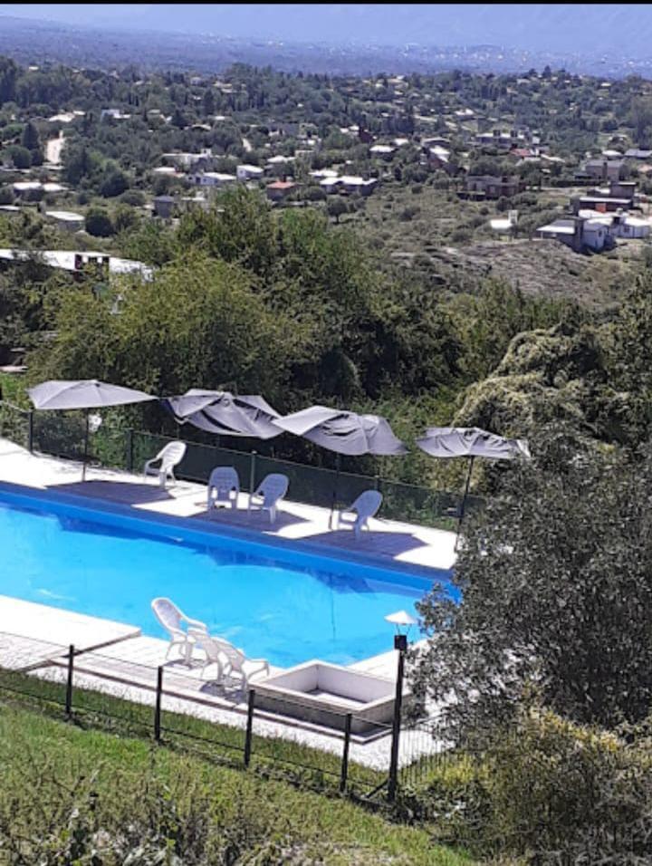 Jl Inmobiliaria Vende Cabaña en Complejo - Tanti 1
