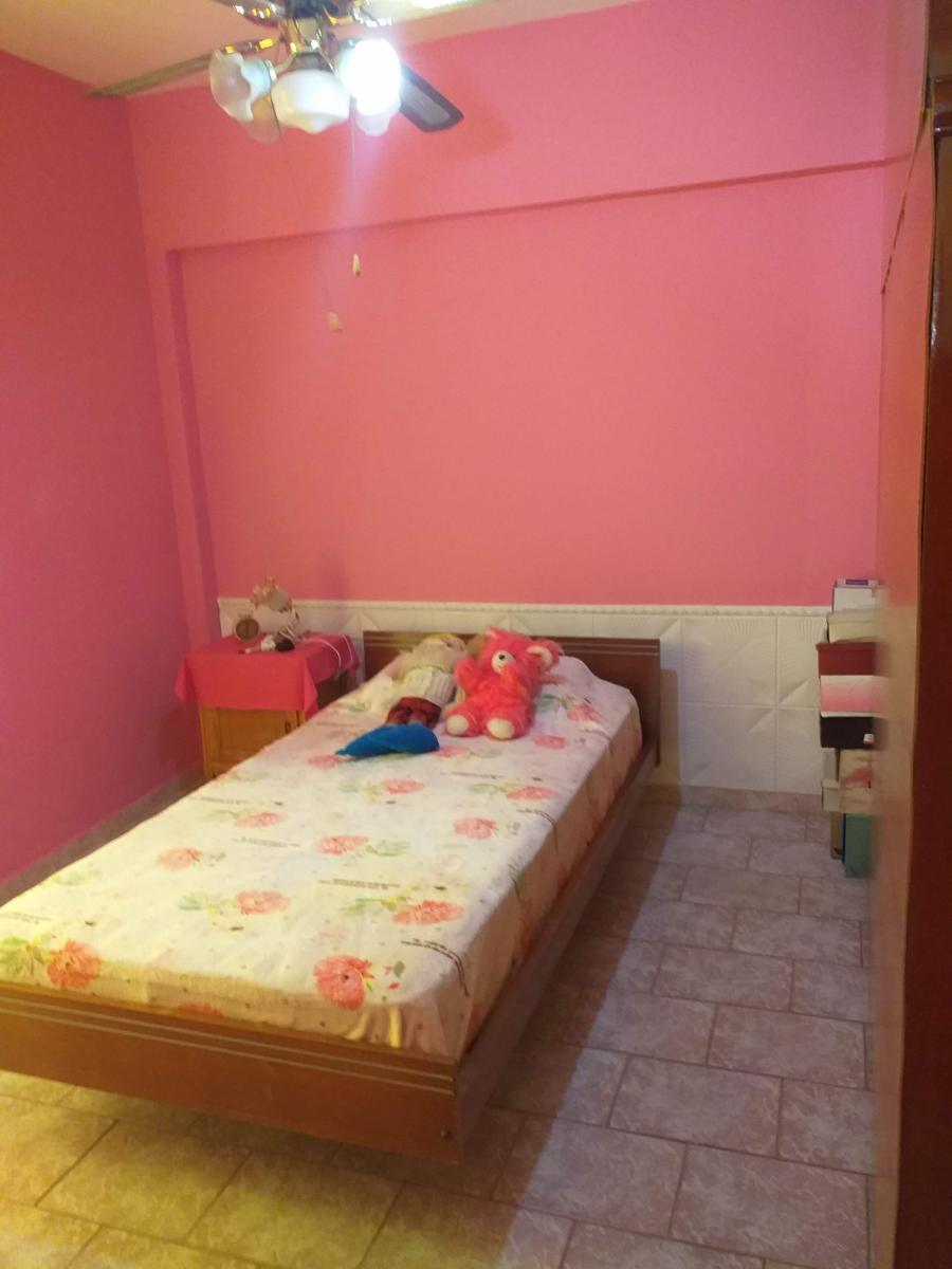 Jl Inmobiliaria Vende Casa a Media Cuadra de Av Cárcano. 3