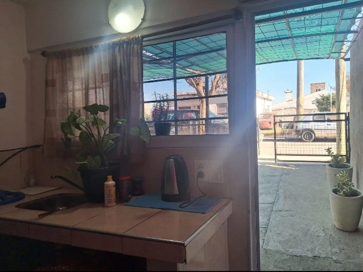 L INMOBILIARIA VENDE MONOAMBIENTE PARA UNA SOLA PERSONA. 2