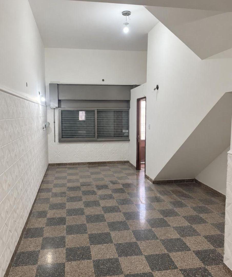 Foto de JL INMOBILIARIA ALQUILA EN CORDOBA CAPITAL LOCAL COMERCIAL EN AV ALEM, imagen 5
