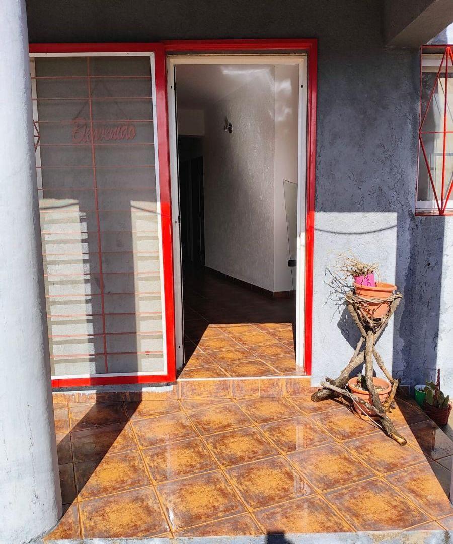 Foto de JL INMOBILARIA VENDE CASA CON PILETA Y HERMOSA VISTA EN ESTANCIA VIEJA, imagen 4