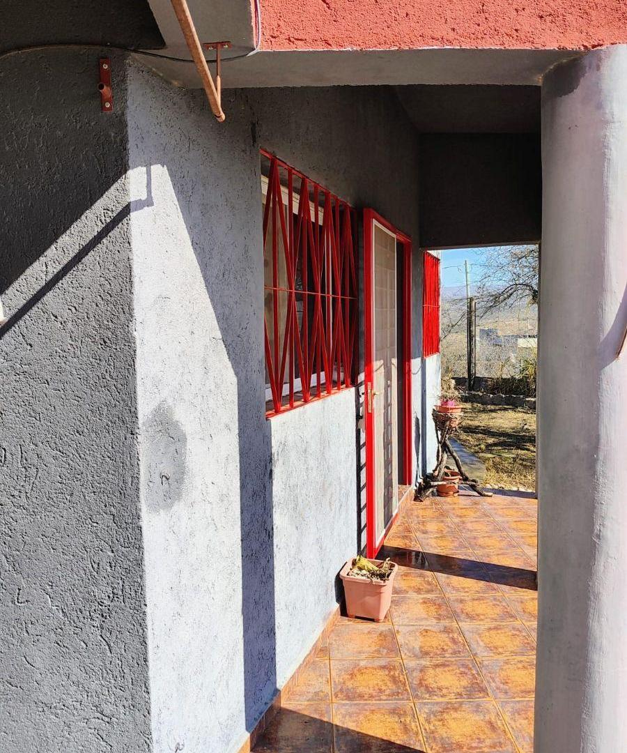 Foto de JL INMOBILARIA VENDE CASA CON PILETA Y HERMOSA VISTA EN ESTANCIA VIEJA, imagen 5