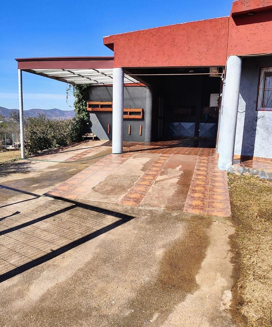 Foto de JL INMOBILARIA VENDE CASA CON PILETA Y HERMOSA VISTA EN ESTANCIA VIEJA, imagen 2