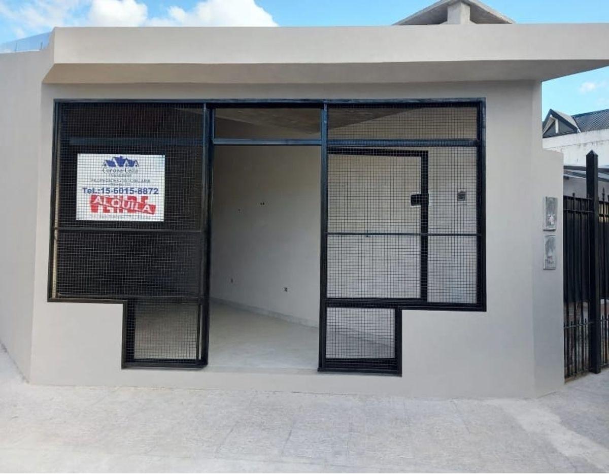 Foto de Local de 28 m² en alquiler en Ituzaingó Norte, imagen 2