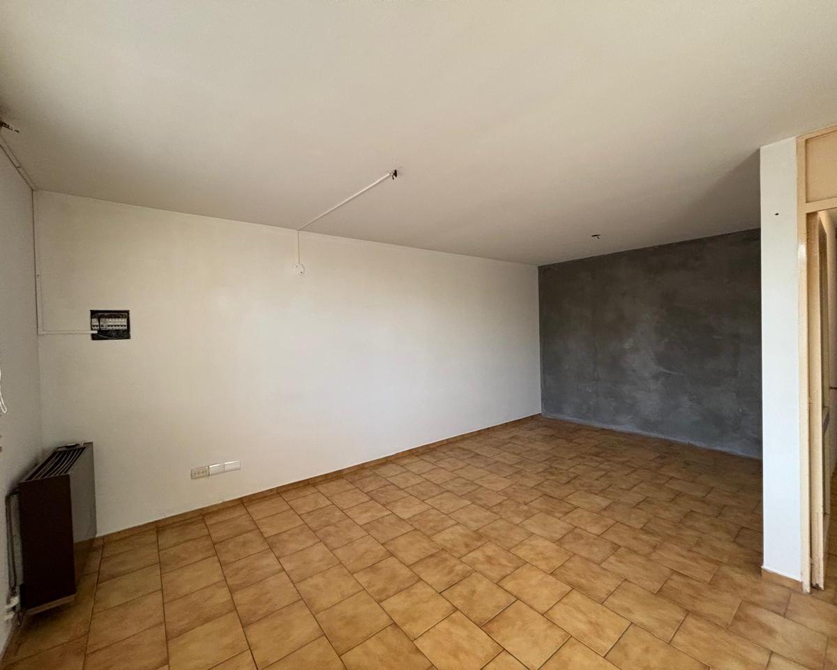 Venta de Casa + Local en Barrio Judicial, Godoy Cruz. 4