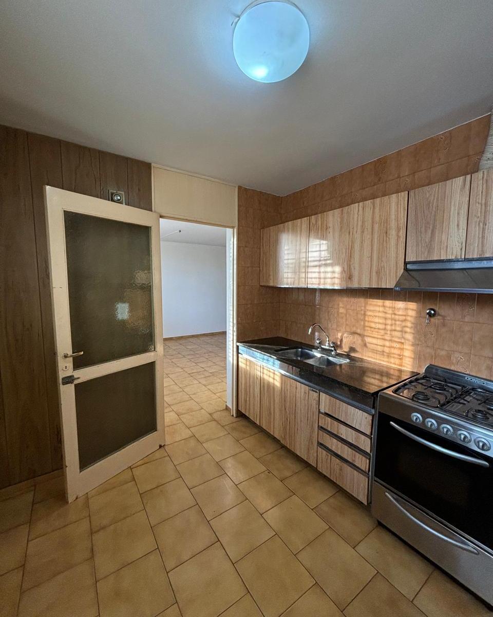 Venta de Casa + Local en Barrio Judicial, Godoy Cruz. 1
