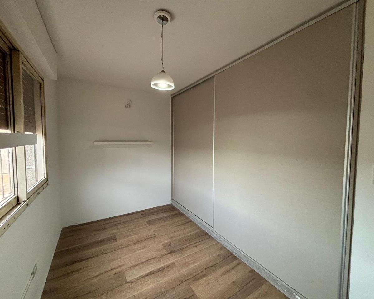Venta de Casa + Local en Barrio Judicial, Godoy Cruz. 2