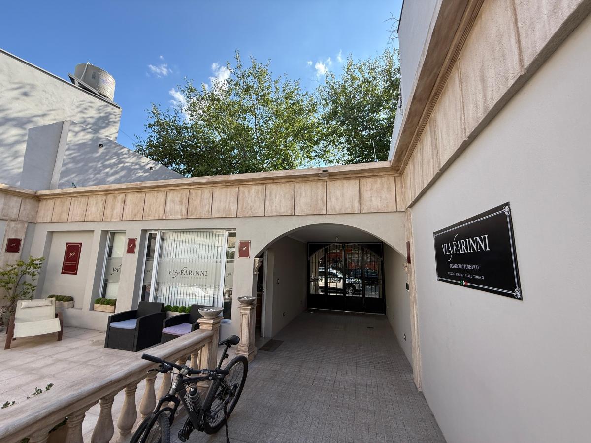 ¡Venta! Apart Hotel en Capital 5
