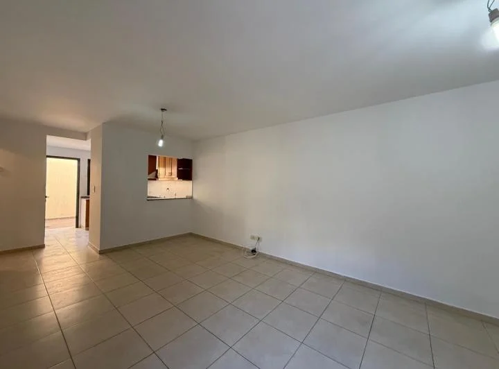 Alquiler - Departamento 2 Dormitorios- Planta Baja 4