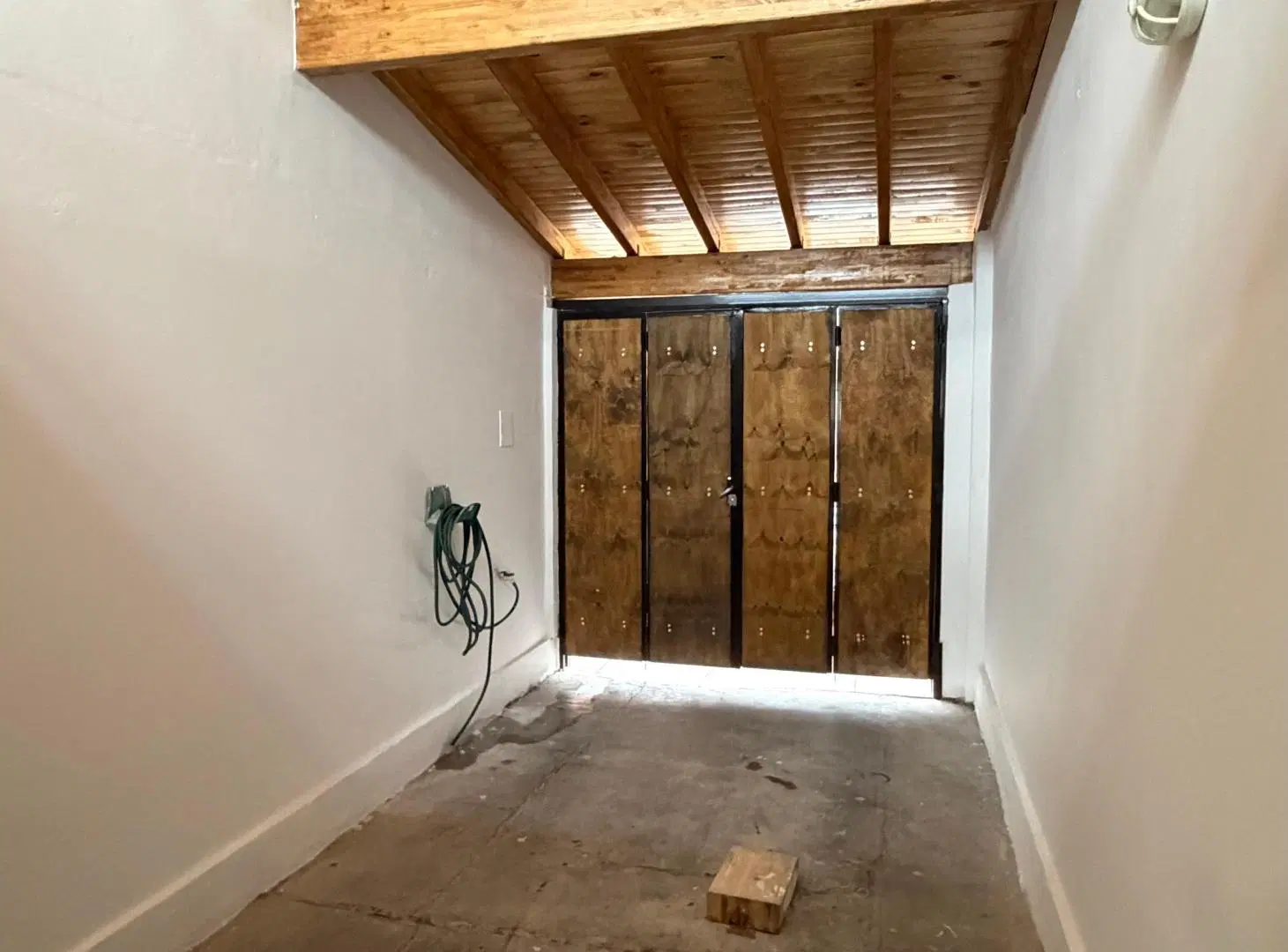 ALQUILO CASA EN BARRIO 21 DE JULIO- CARRODILLA 3