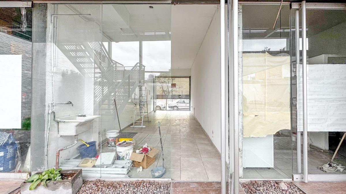 Foto de ALQUILO LOCAL COMERCIAL EN GODOY CRUZ FRENTE A EASY, imagen 5