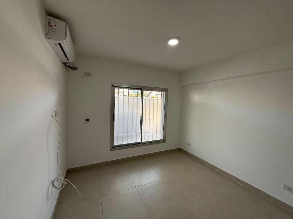 Foto de DEPARTAMENTO EN ALQUILER EN GODOY CRUZ PLANTA BAJA CON COCHERA, imagen 3