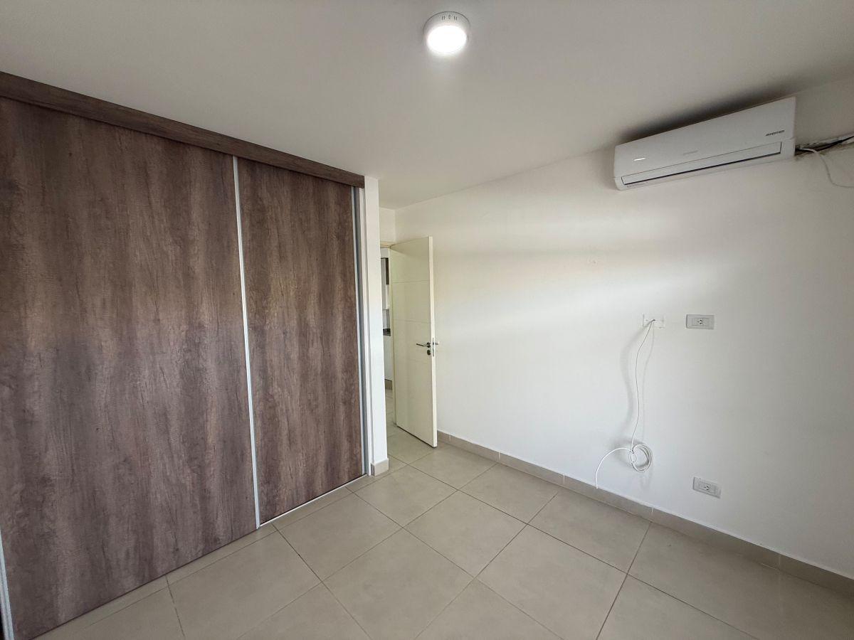 Foto de DEPARTAMENTO EN ALQUILER EN GODOY CRUZ PLANTA BAJA CON COCHERA, imagen 4