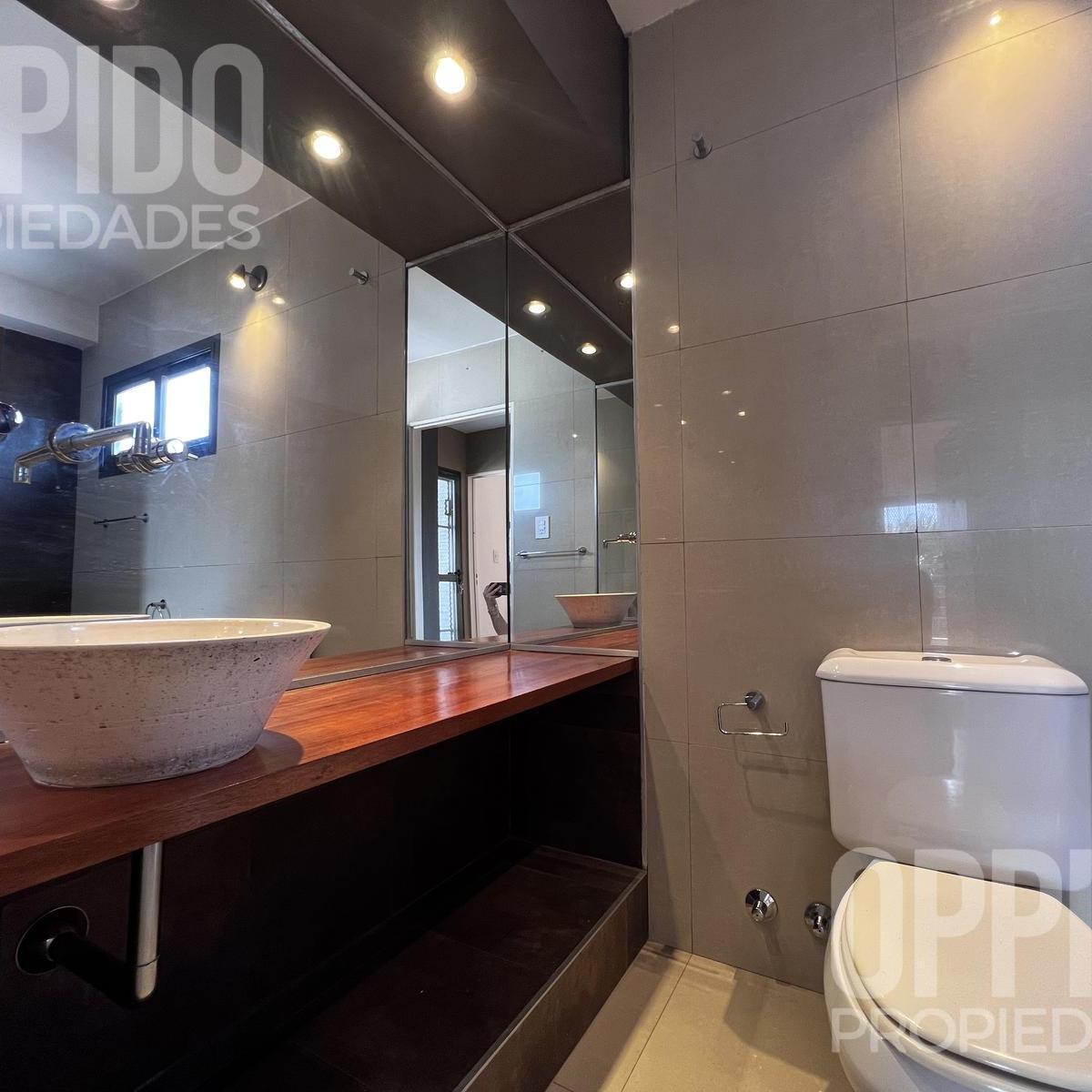 Hermoso PH 3 Amb. con Terraza Propia en Venta - Boedo! 1