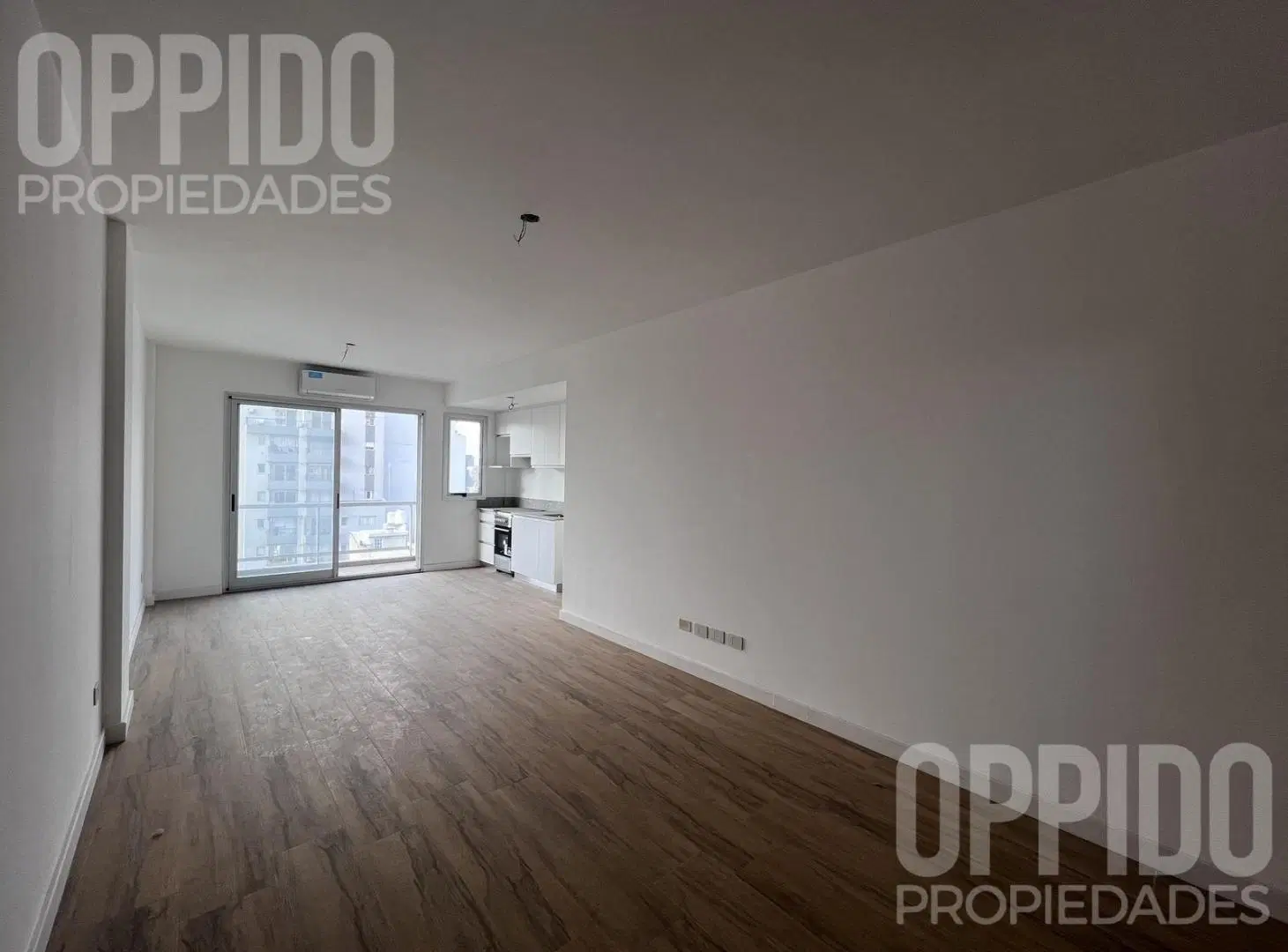 Hermoso departamento, oficina o consultorio en alquiler villa del parque! 2