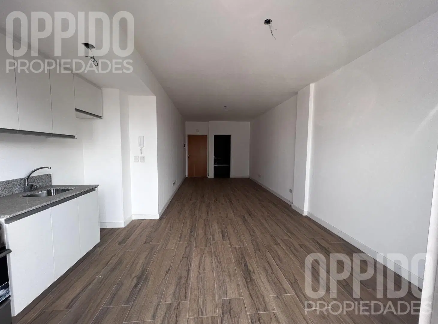 Hermoso departamento, oficina o consultorio en alquiler villa del parque! 1