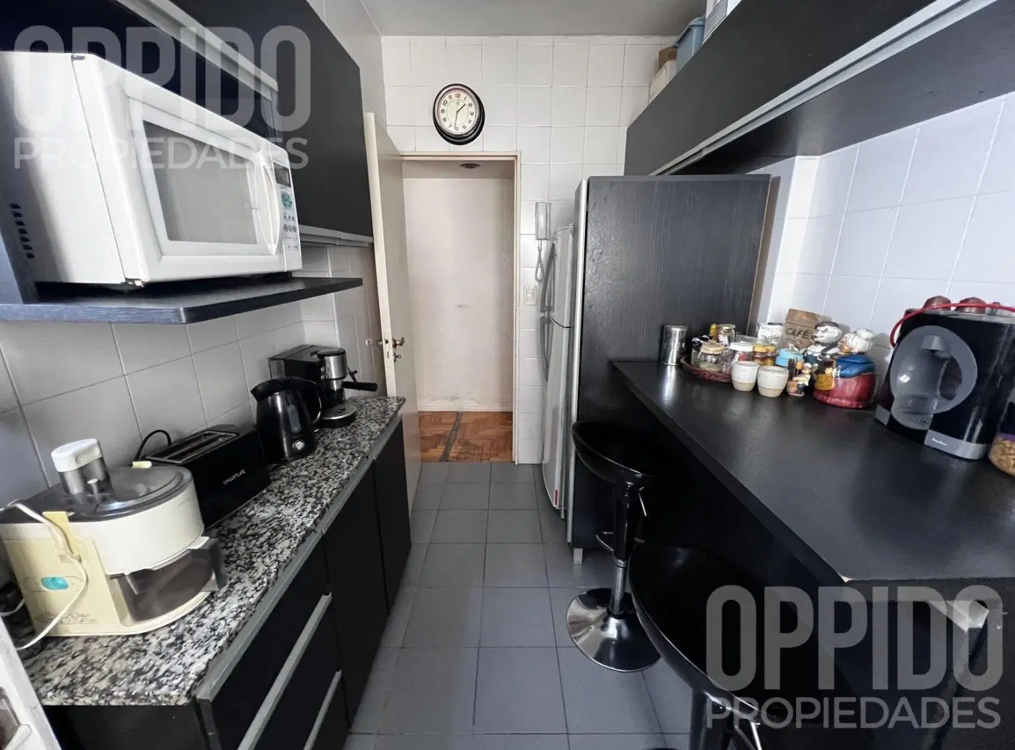 Hermoso 4 ambientes con cochera en Venta ubicado en hermosa zona de Caballito! 3